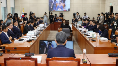 [이데일리] 野윤건영 '세관 마약 수사 외압'도 국정조사 해야