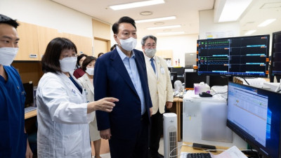 [경기일보]윤 대통령, 경기지역 권역응급의료센터 방문... '필수의료 지원 강화' 강조