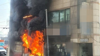 [경기일보]김포 사우동 상가주택서 화재 발생… “인명 피해 없어”